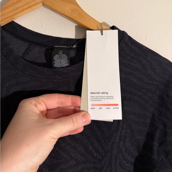 Sweaty Betty Animal Crew Neck Base Layer Top in Black Zebra Lines Jacquard - Picture 7 of 10